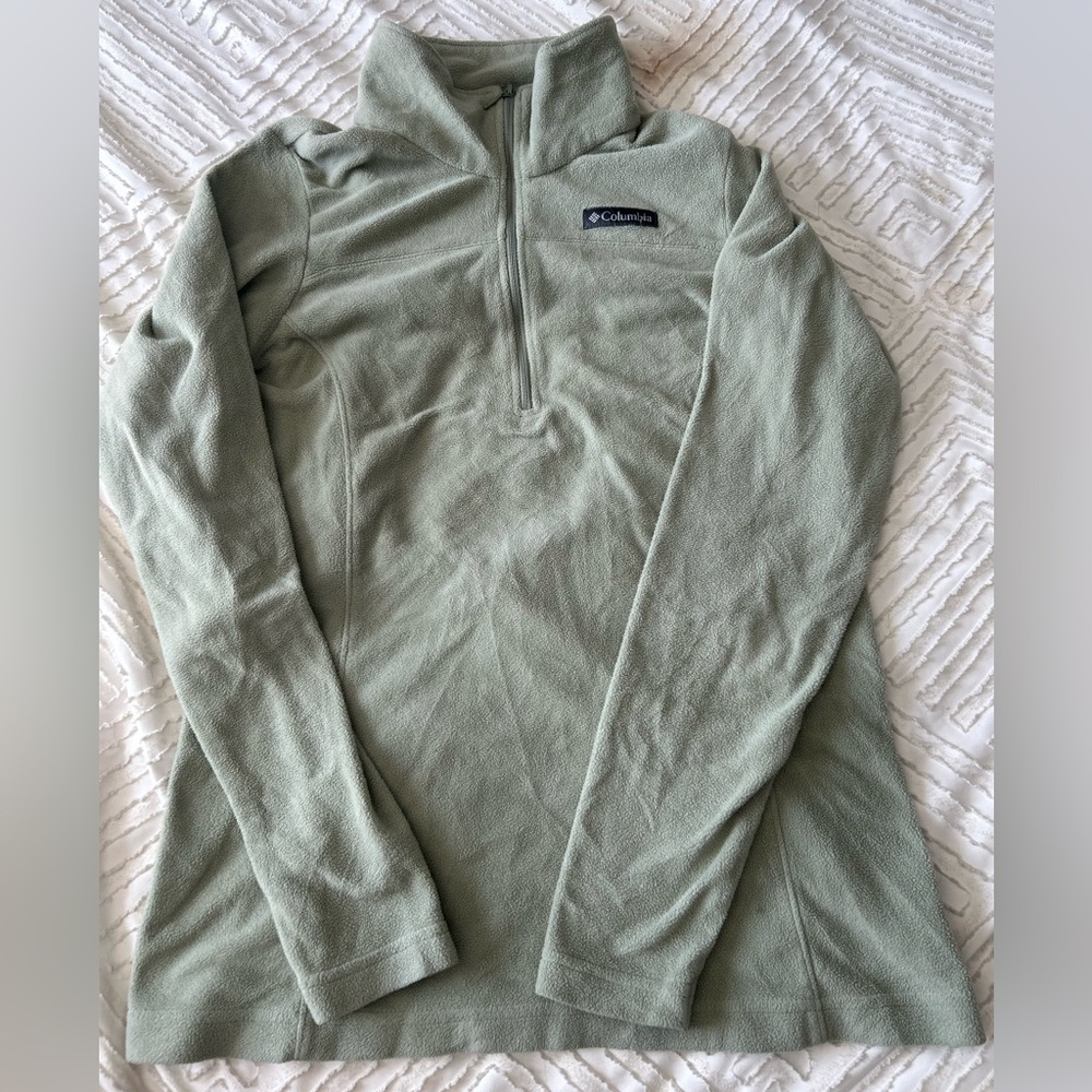 Columbia Light Sage Green Quarter-Zip Fleece